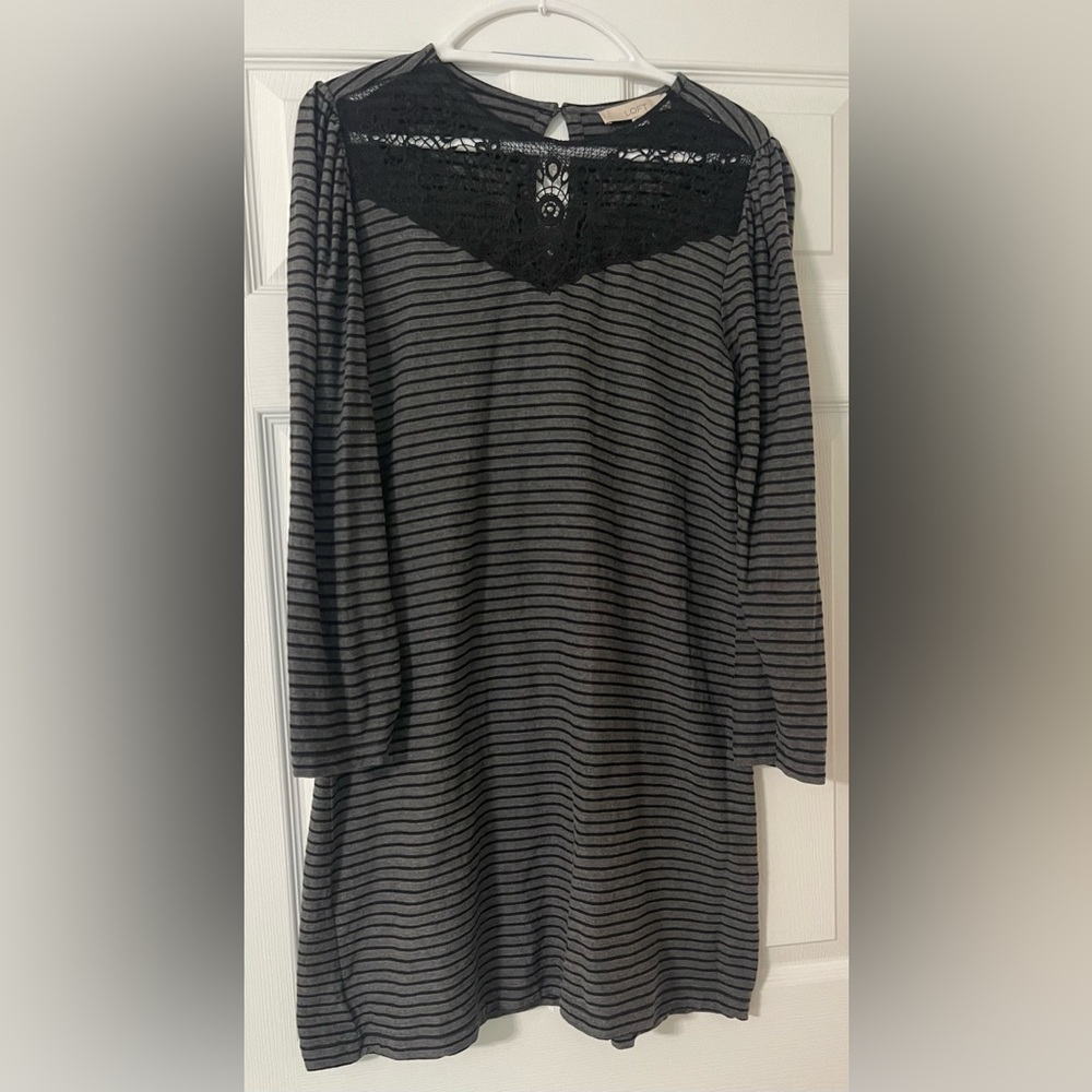Loft Shift Dress Size L Gray Black Striped Crochet Neckline Long Sleeve Keyhole.